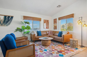 Tangerine House - Hot Tub, Fire Pit, BBQ! home